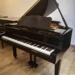 Yamaha C3